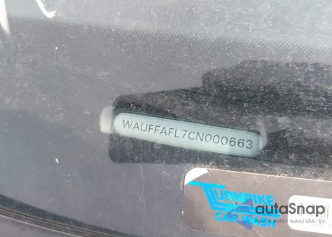 2012 Audi A4 2.0T Premium z USA, uszkodzony, nr VIN WAUFFAFL7CN000663